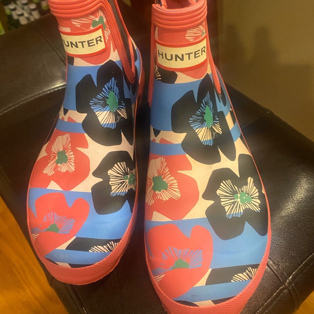 Flower Pattern Hunter Ankle Rain Boots - Picture 2 of 4
